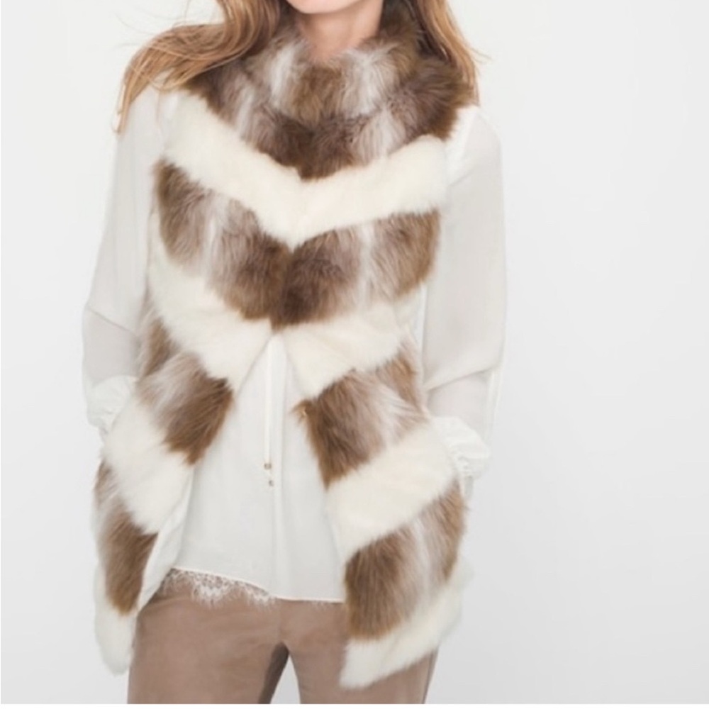 White House Black Market Faux Fur Vest